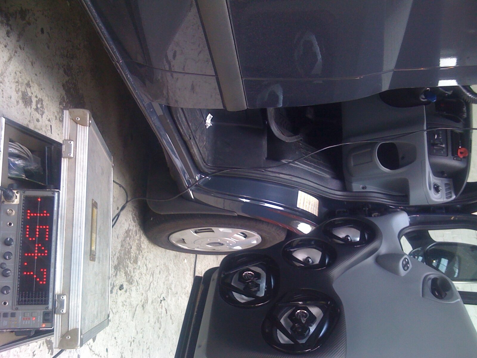 Loud van measurement