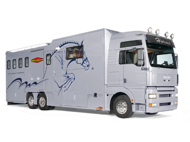 Horse box with reversing cameras and parking sensors